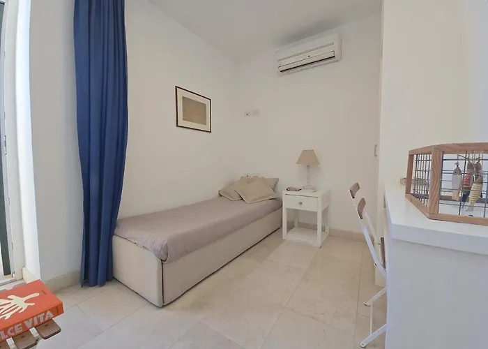 Il Passerotto * קאפרי